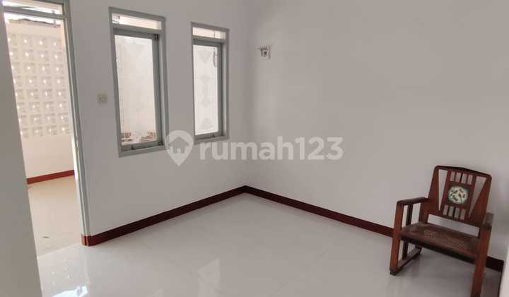 Rumah, 1 Lantai, di Kopo Permai