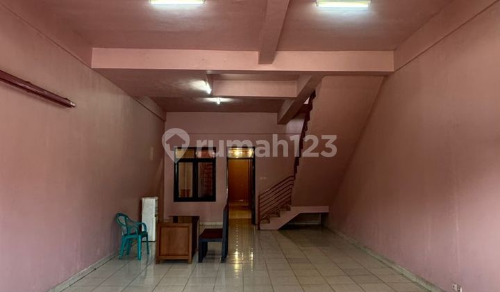 Shop House, 2 Floors, in Arcamanik 1