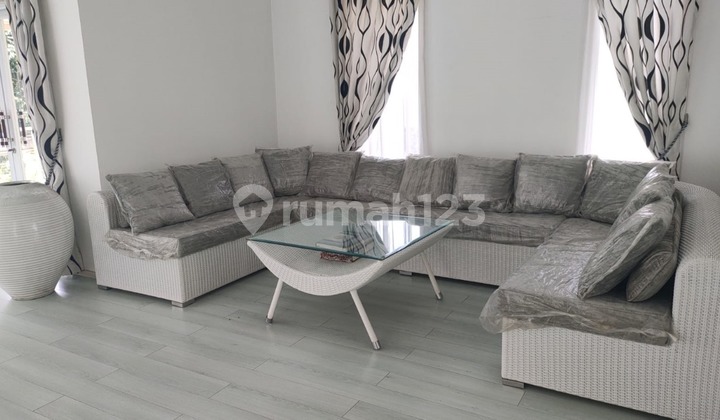 Rumah Bagus Furnished Resor Dago Pakar, Bandung