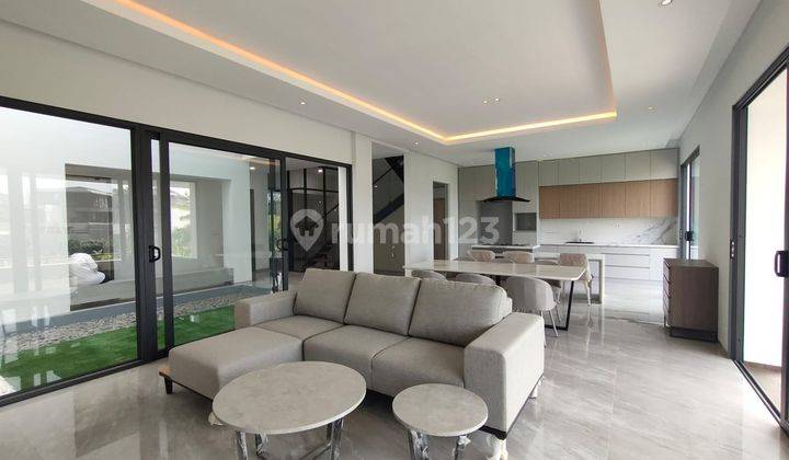 Lakeside Vista Modern Luxury Tropical House Kota Baru Parahyangan 1