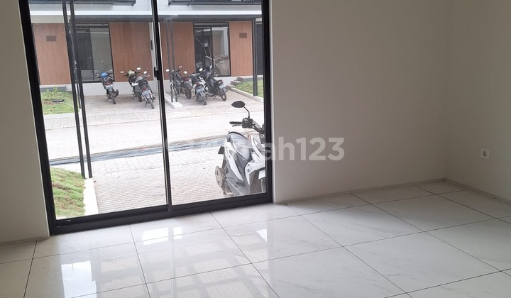 Rumah 2 Lantai Bagus di Kota Baru Parahyangan Tatar Tarubhawana 2