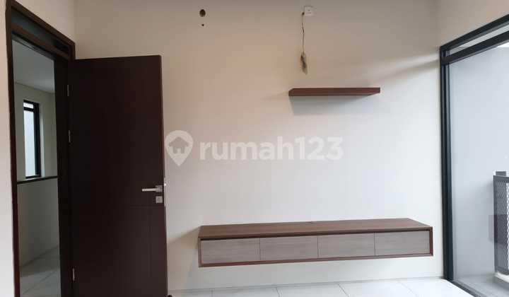 House in Kota Baru Parahyangan Tatar Simakirana