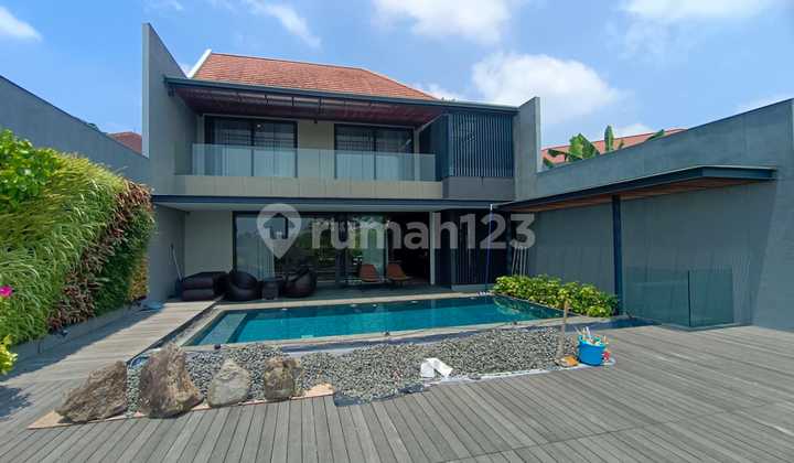 Turun Harga! Rumah Bagus Furnished Kbp Tatar Mayang Sunda View Danau