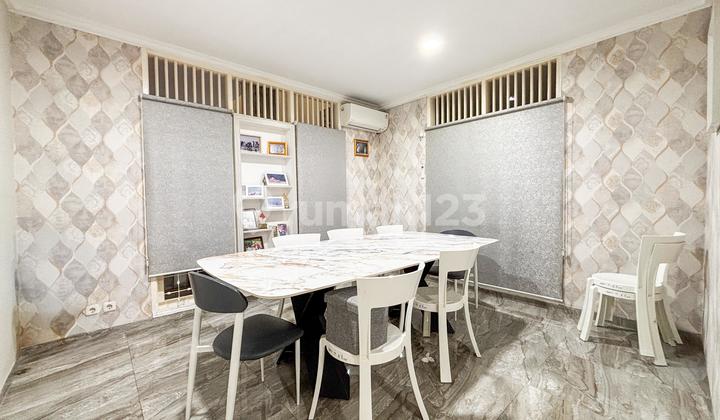 For Sale Land Area 422m2, Building Area 600m2, Himalaya Garden, Lippo Karawaci 1