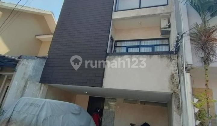 For Sale 2-Story House, Land Area 69m2, Building Area 110m2, on Haji Dinih Street, Tanjung Barat, South Jakarta.