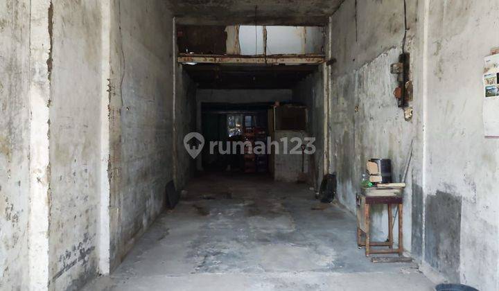 Gudang di Jl Sudiro Kelurahan Cempaka Baru
Kemayoran Jakarta Pusat 2