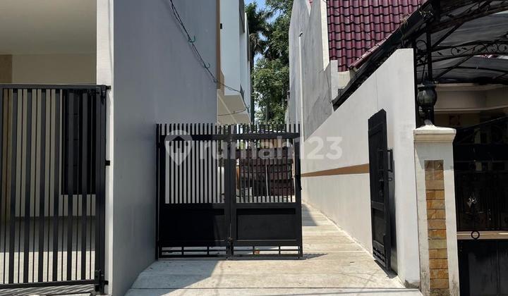 Jusl Rumah Baru Jadi , Bangunan 3 Lantai Di Komplek Patra, Duri Kepa, Jakarta Barat 2
