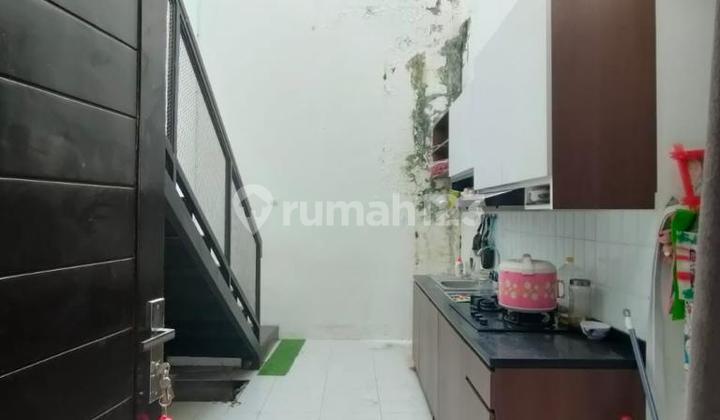 Jual Rumah 2 Lantai, Lt.69m2, Lb.110m2.di Jalan Haji Dinih, Tanjung Barat, Jakarta Selatan 2