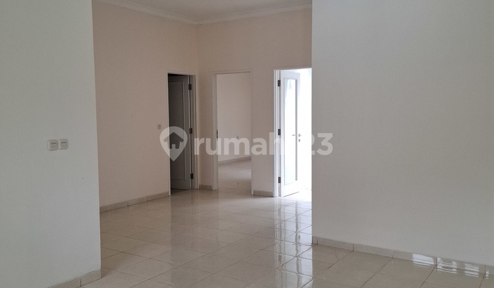 For Sale: House with 136m2 Land Area, 81m2 Building Area at Sutera Feronia 5, No.50, Alam Sutera 2