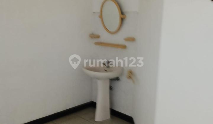 Rumah Mewah di Taman Darmo Baru Surabaya - Bangunan 2 Lantai 2