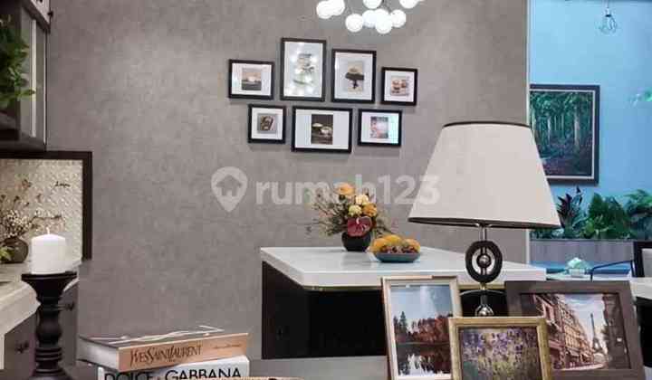 Jual Rumah Furnished Ritz Embassy