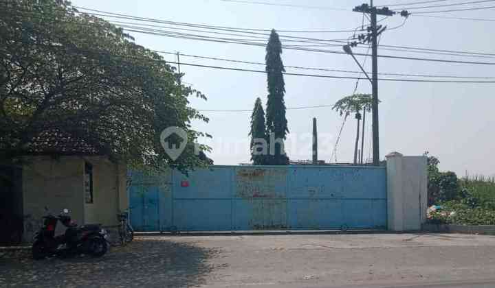 Ex Pabrik Bentuk L Raya Perning Jetis 1