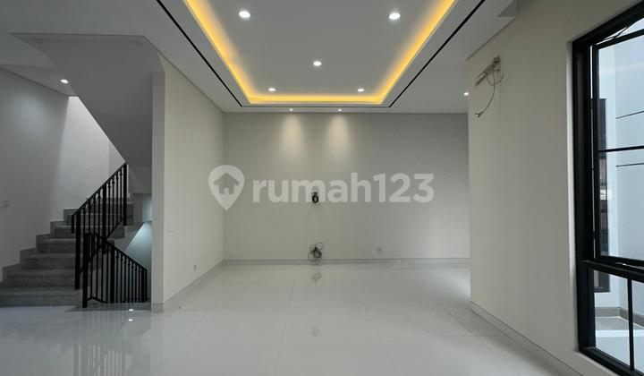 New American Minimalis Rumah Graha Famili Bangunan 3 Lantai 2