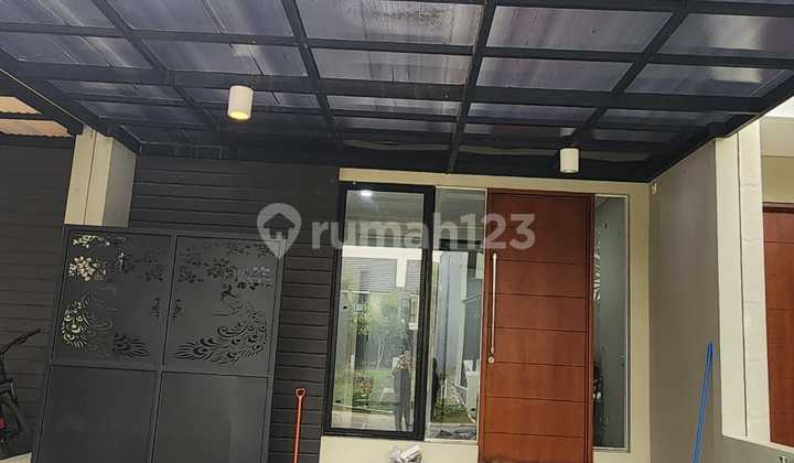 Rumah Northwest Citraland Bangunan 2 Lantai Terawat Siap Huni