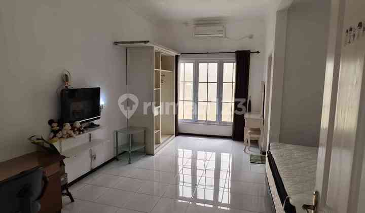 Jual Rumah Dian Istana Taman Ratu termurah 2