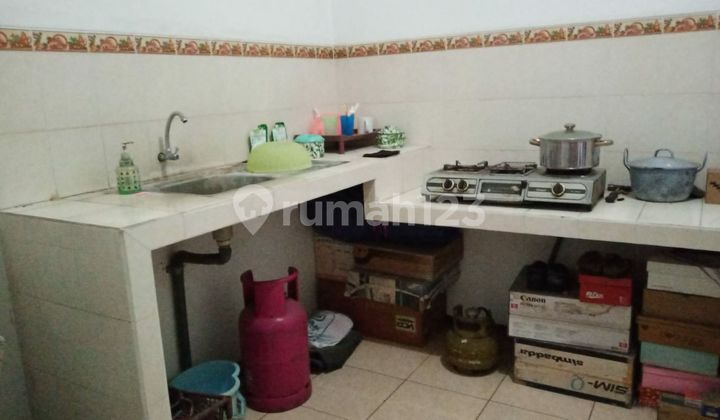 Hello Mr./Mrs. D2.. Ck, Nice to meet you, I'm Jenny Ledia. I am registered with Rumah123 and am advertising this property ******* that I can assist with.