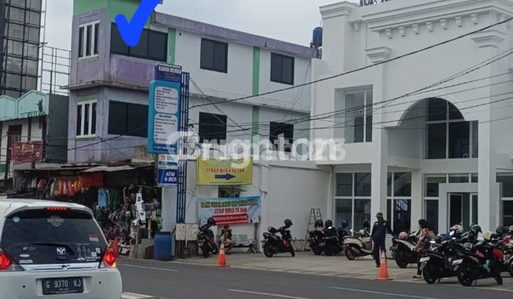 Ruko 3 lt samping klinik Bahar Medika di Dewi Sartika cocok untuk dagang Emas,Perak,Perabot 2