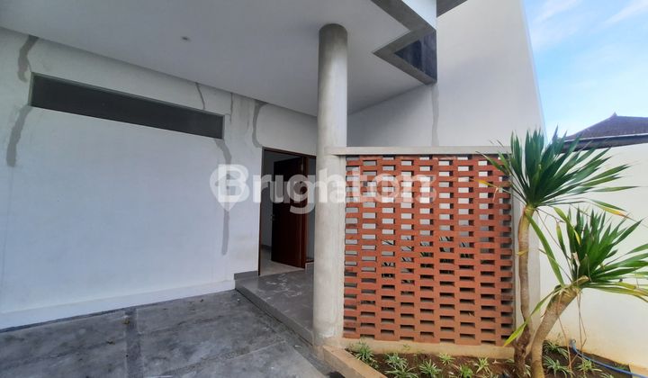 RUMAH MODERN MINIMALIS DI UBUNG RUMAH MODERN MINIMALIS DI UBUNG