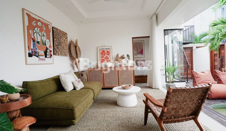 VILLA CANTIK DI TUMBAK BAYUH