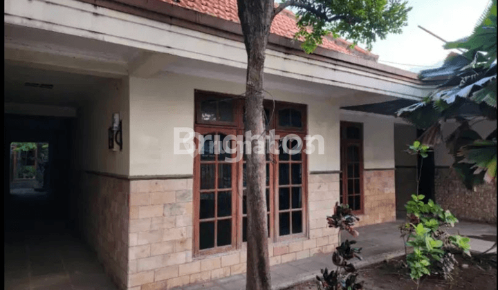 RUMAH KOS²AN DI BRATANG GEDE 2