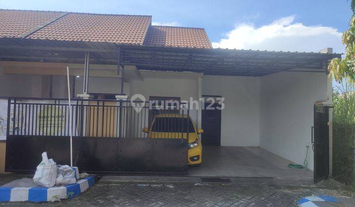 Rumah Kontrakan luas untuk usaha selangkah ke Surabaya  1