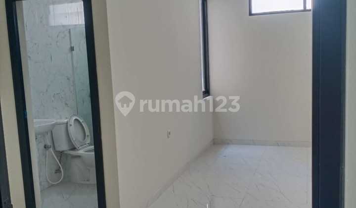 TURUN HARGA DI JUAL 2 UNIT RUMAH BARU SIAP HUNI LOKASI TENGGILIS MEJOYO