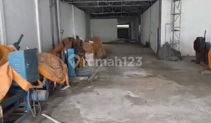 Strategic Warehouse for Rent in Blitar Area