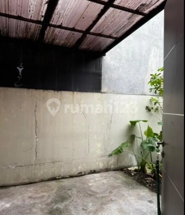 For Rent Furnished House Sukolilo Dian Regency - Surabaya 2