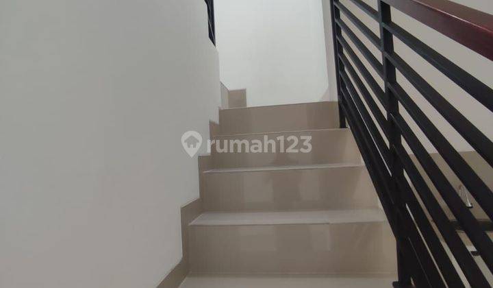 Rumah brand new dalam perumahan di graha bintaro 2