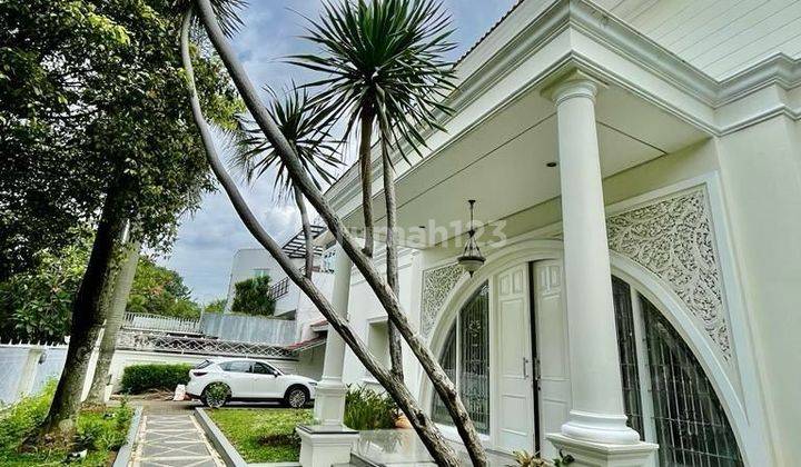 Luxury House posisi hook & jalan utama di pondok indah 2