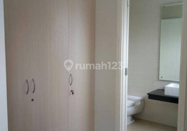 Rumah siap huni dalam cluster kebayoran residence 2