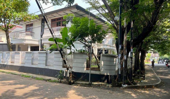 Rumah posisi hook di sektor 2 bintaro 1