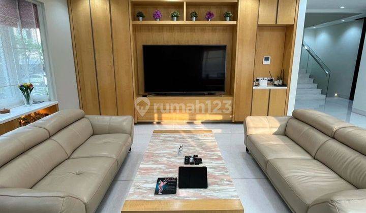 Rumah mewah posisi hook & penataan detail di kebayoran residence bintaro 1