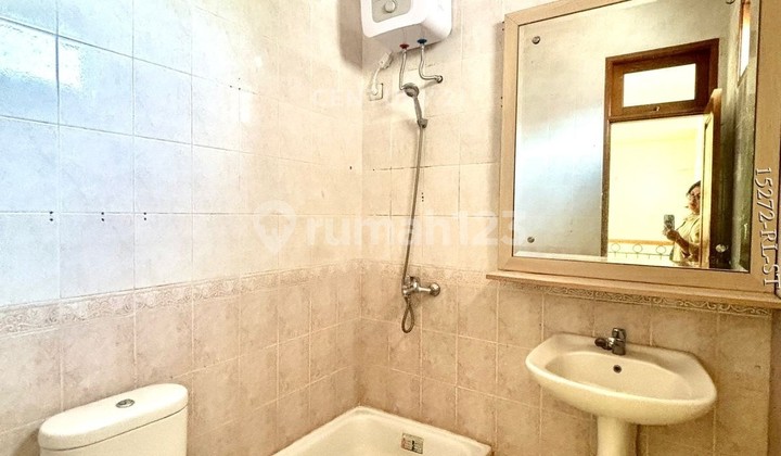 Disewakan Rumah Dikawasan Elite Bintaro Siap Huni  2