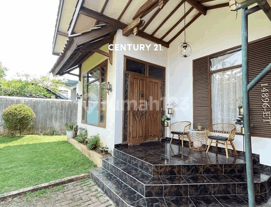 For Sale: Ready-to-Occupy House with Large Land Near Mrt Lebak Bulus