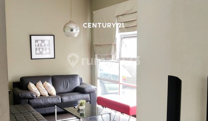 Dijual Rumah Minimalis Ada Halaman Belakang Luas Di Sektor 9