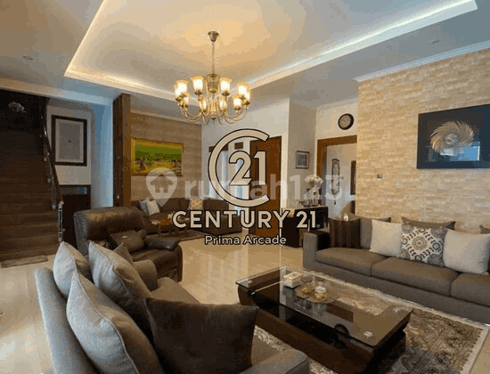 Rumah Posisi Depan Taman Siap Huni Lokasi di Bintaro Jaya 2