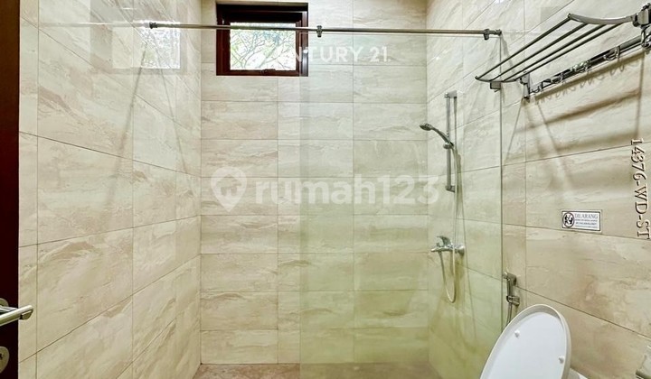 For Sale Luxury House Elite Hook Cluster Position Bukit Menteng Bintaro 2