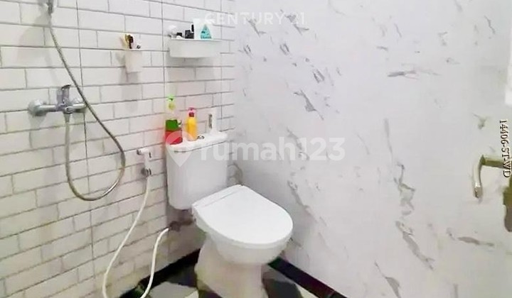 Dijual Rumah Cantik Renov Melia Residence Graha Raya 2