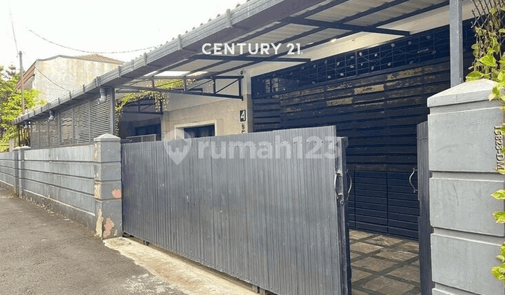 For Sale, Ready-to-Occupy House in Tebet Barat, South Jakarta