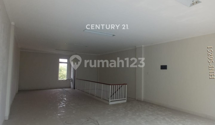 Dijual Dan Disewakan Ruko 3 Lantai Di Boulevard Bintaro Dijual Dan Disewakan Ruko 3 Lantai Di Boulevard Bintaro