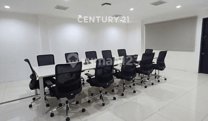 FOR RENT IN THE PREMIUM PAKUBUWONO AREA, Suitable for Business Ventures 2