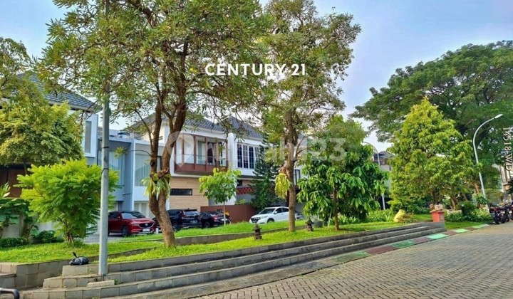 Rumah Cantik Depan Taman di Kebayoran Bintaro Jaya Sektor 7