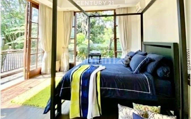 Rumah Luas Mewah Ala Resort Bali Teduh dan Nyaman Furnishe di Bsd Rumah Luas Mewah Ala Resort Bali Teduh dan Nyaman Furnishe di Bsd