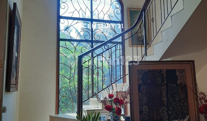 Rumah Asri Dan Luas Depan Taman Di Perumahan Rempoa Jaksel 2