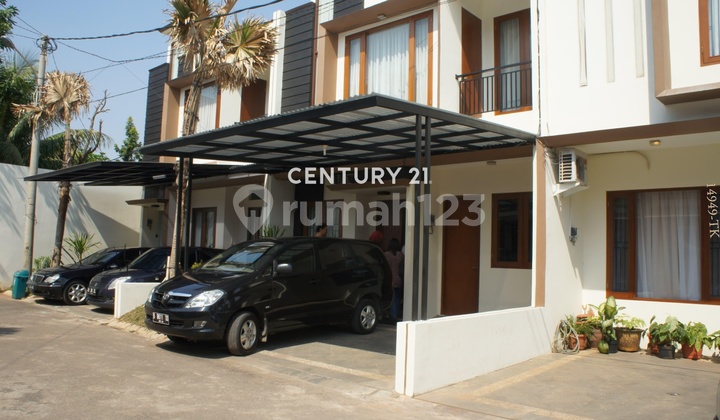 Dijual Rumah 2 Lantai Siap Huni  Disalam Cluster Bintaro 