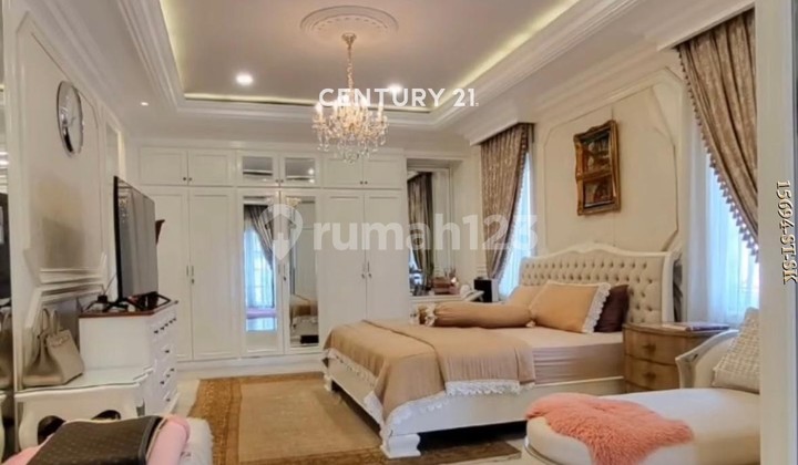 For Sale Luxury Hommy American Classic Hook House in Sector 7 Bintaro 2