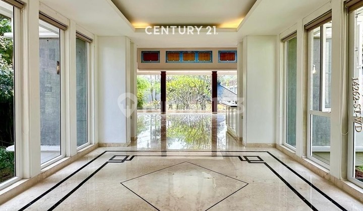 Rumah Hook Lux Bintaro Jaya Sektor 9 Ada Private Swimming Pool  2