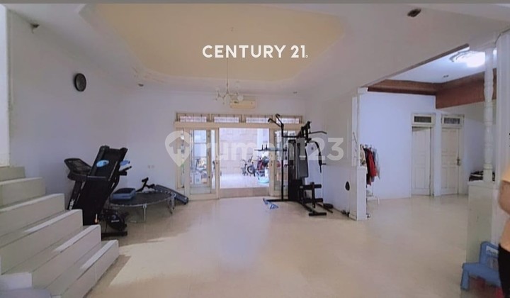 Hot Sale Ready-to-Live Home with Strategic Location in Jati Padang 2