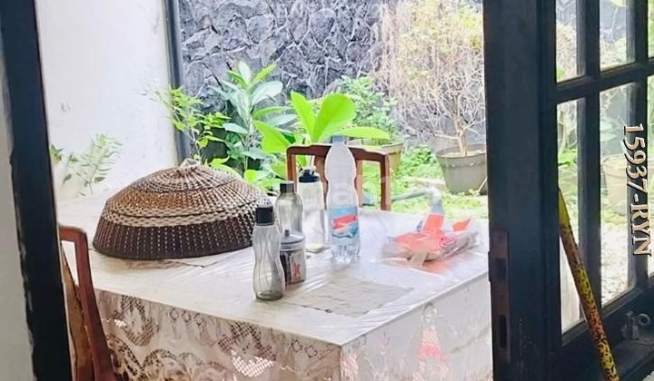 Di Jual Rumah Perlu Renovasi di Sektor 2 Bintaro 2